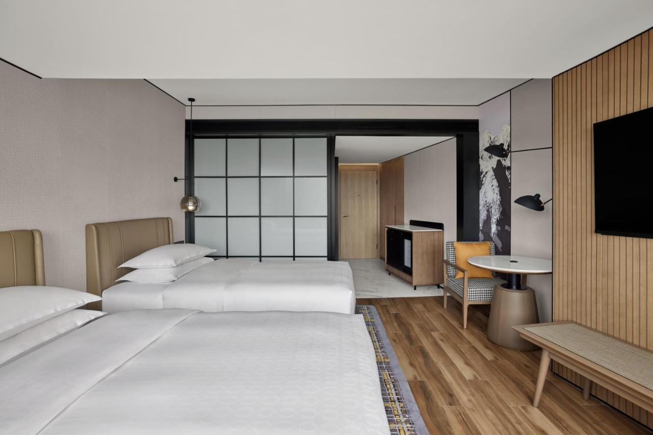 Sheraton Chengdu Lido Hotel מראה חיצוני תמונה