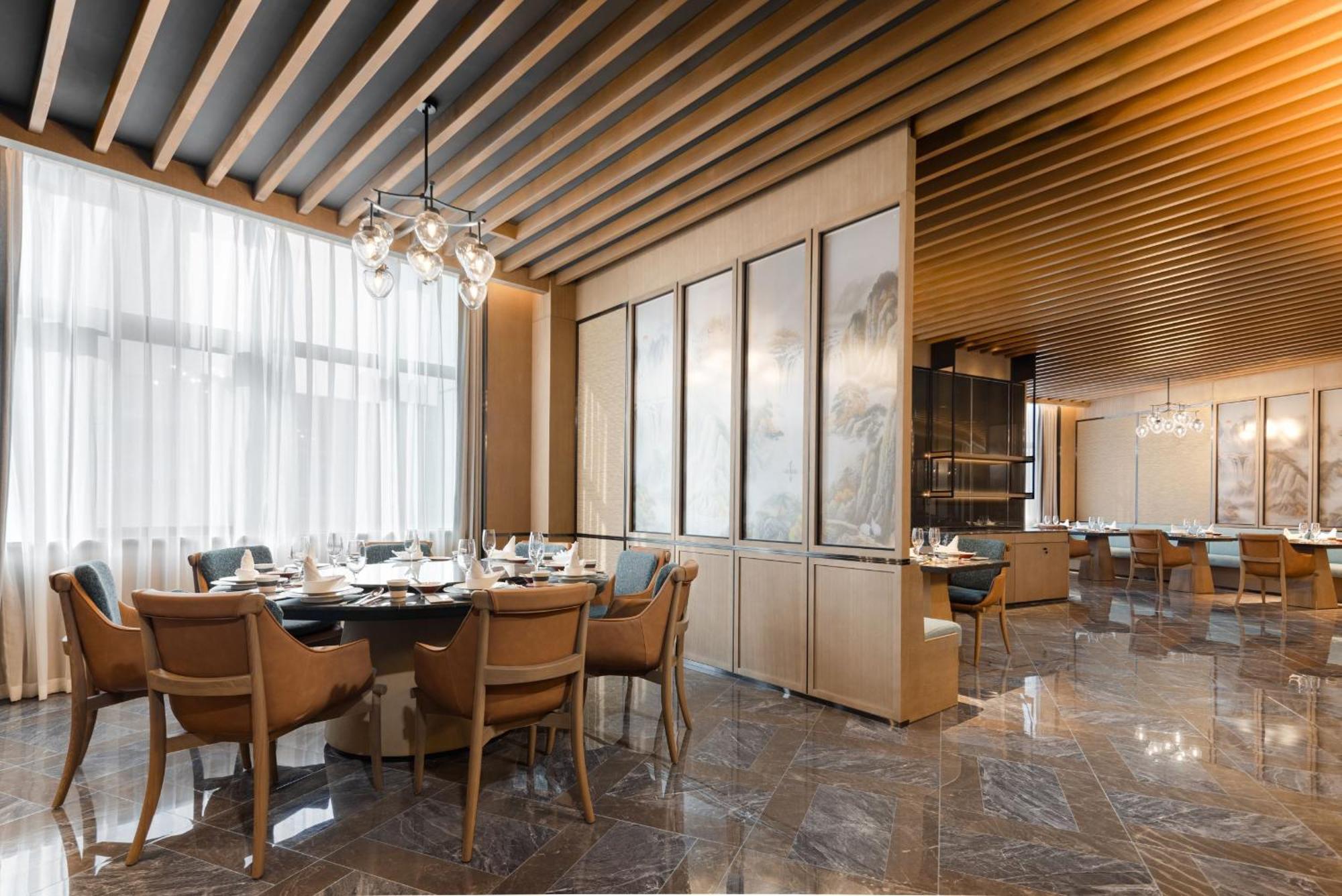 Sheraton Chengdu Lido Hotel מראה חיצוני תמונה