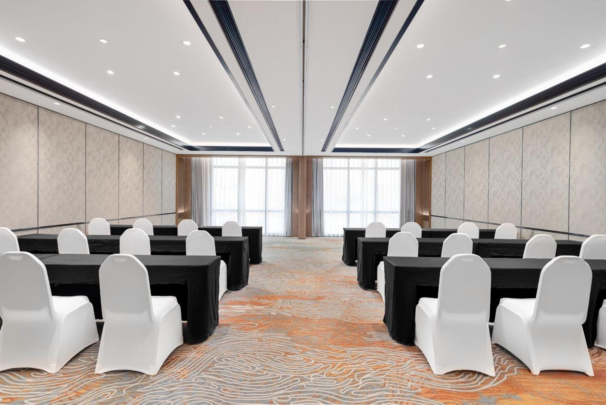 Sheraton Chengdu Lido Hotel מראה חיצוני תמונה
